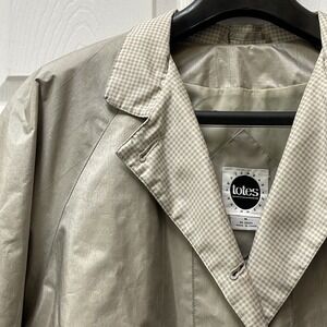 Vintage Totes Women's Size Medium Metallic Beige Nylon Raincoat Gingham‎ Detail